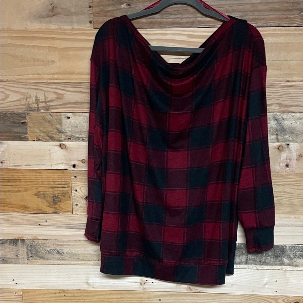 Maurices size 3X Burgundy and Black Plaid Boat Neck Super Soft 3/4 Sleeve Blouse